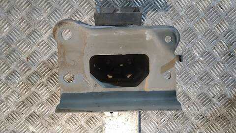 Foto 3ª: Refuerzo Paragolpes Delantero Toyota Corolla 1.8 LUNA 129CV 95KW [1ZZ-FE] (2005)