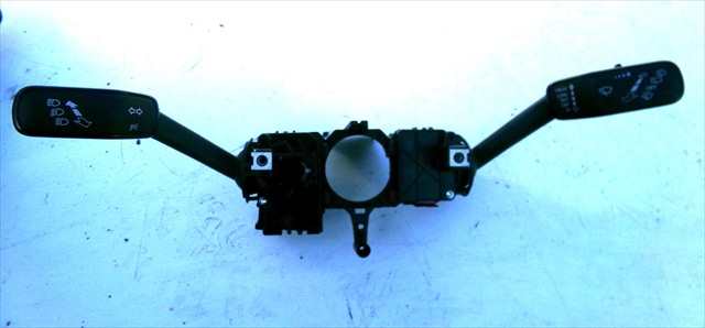 Mando Multifuncion Seat Toledo 1.6 TDI 2013-2017