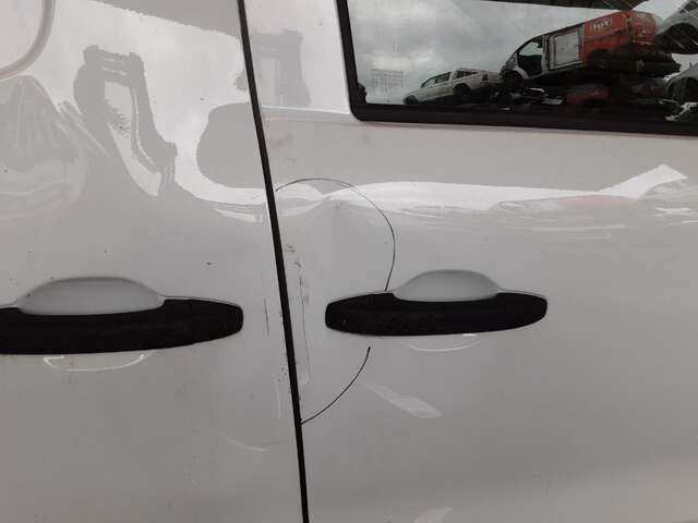 Foto 2ª: Puerta Delantera Derecha Renault Express 1.5 DCI 95CV 0CV F6/K6 DESDE 04/2021) [K9K 846] (2024)