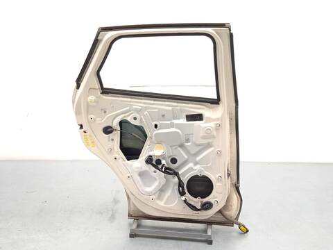 Foto 4ª: Puerta Trasera Izquierda Renault Captur 0.9 TCE 90 90CV 66KW [H4B400] (2013)