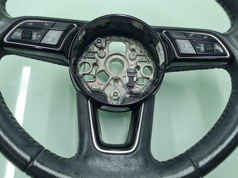 Foto 4ª: Volante Audi A1 30 TFSI BASICO 116CV 85KW [DKRF] (2020)
