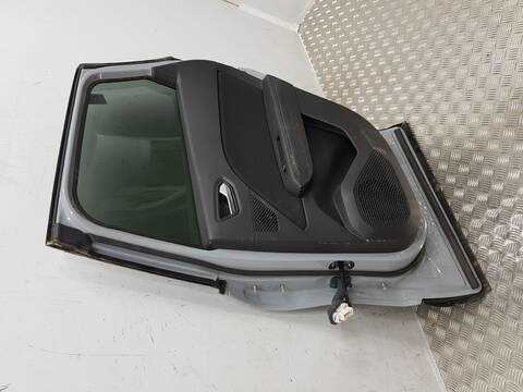 Foto 2ª: Puerta Trasera Derecha Renault Clio SIN DEFINIR