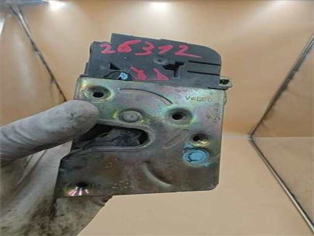 Cerradura Puerta Delantera Derecha Peugeot 206 1.6 CC [1.6 LTR. - 80 KW HDI FAP CAT (9HZ - DV6TED4)]