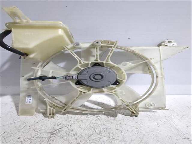 Foto 3ª: Electroventilador Toyota Yaris 1.33 VVT-I NSP90_) 100CV [1NR-FE] (2005)