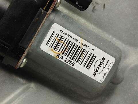 Foto 4ª: Elevalunas Eléctrico Delantero Derecho Alfa Romeo 159 1.9 JTDM 16V - SELECTIVE 150CV 110KW [939A2000] (2005)