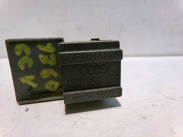 Foto 4ª: Botonera Elevalunas Audi A3 1.9 TDI 1996-2003 (2002)