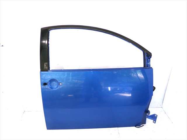 Puerta Delantera Derecha Volkswagen Beetle 2.0 G 1998-2005