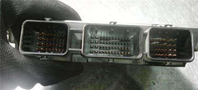 Foto 3ª: Centralita Motor ECU Nissan Primastar 1.9 DCI [F9QU7]