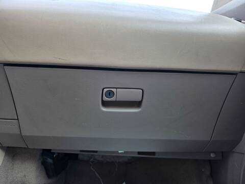 Guantera Nissan Murano VQ35DE AUT.