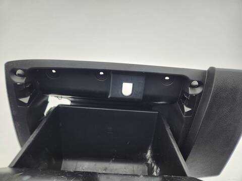 Foto 4ª: Guantera Jeep Compass LIMITED 4X4 140CV 103KW [55263087] (2017)