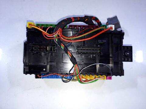 Foto 3ª: Caja Reles Fusibles Mercedes Vito 2.1 CDI CAT 136CV 100KW (2014)