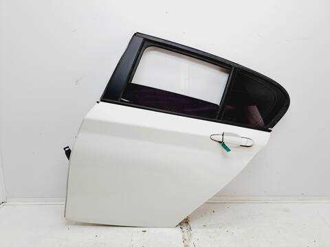 Puerta Trasera Izquierda Bmw Serie 1 114 1.5 12V TD 116CV 85KW