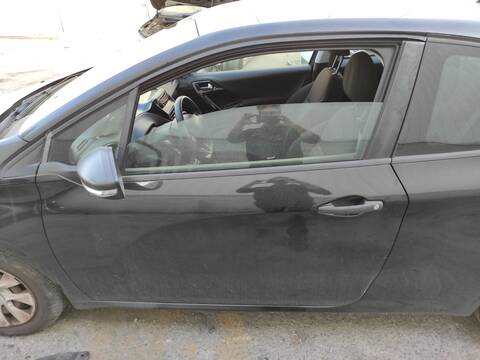 Foto 1ª: Puerta Delantera Izquierda Peugeot 208 ZM01 (2013)