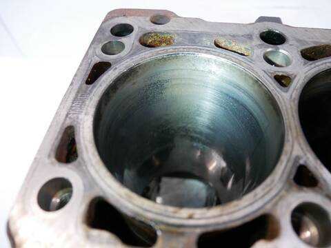 Bloque Motor Audi A4 136 CV 100KW