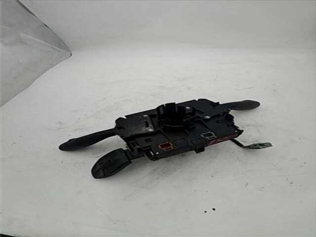 Foto 3ª: Mando Multifuncion Peugeot 207 1.6 XS [1.6 LTR. - 80 KW 16V CAT (NFU - TU5JP4)] [NFU / TU5JP4]