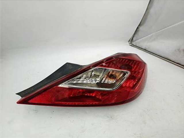 Foto 2ª: Piloto Trasero Derecho Opel Corsa 1.2 CMON [1.2 LTR. - 59 KW 16V CAT (Z 12 XEP - LB4)]