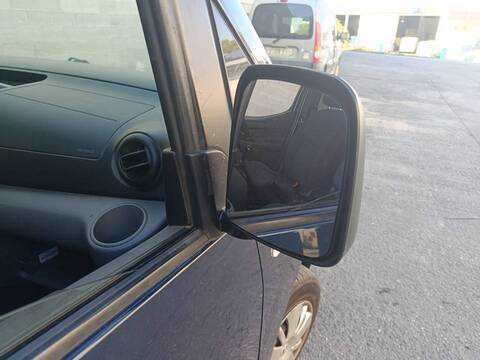 Retrovisor Derecho Nissan NV200 K9K276
