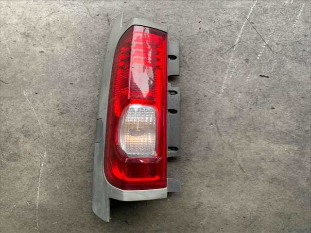 Piloto Trasero Izquierdo Nissan Primastar 2.0 DCI 115CV 0CV