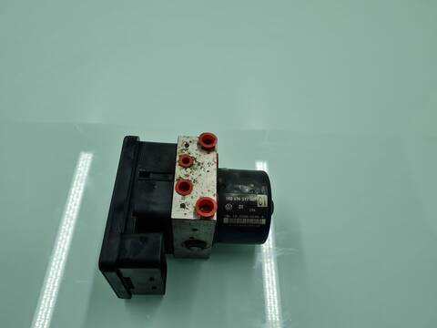 Foto 3ª: Abs Volkswagen Golf 1.9 TDI BERLINA 105CV 77KW [BXE] (1950)