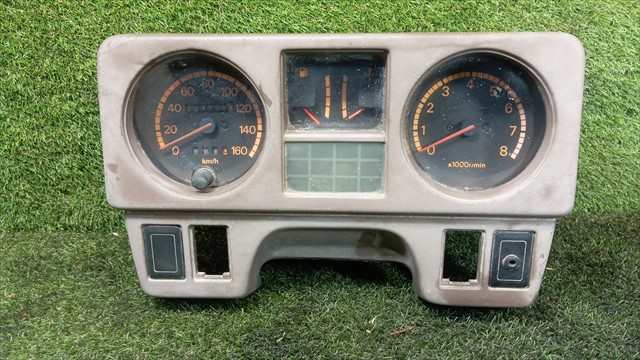 Cuadro de Instrumentos Mitsubishi Pajero 2.6 G L042 CABRIO