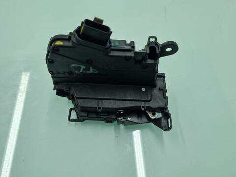 Cerradura Puerta Trasera Derecha Renault Captur DYNAMIQUE 90CV 66KW