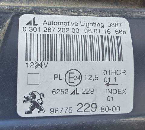 Foto 2ª: Faro Derecho Peugeot 308 STYLE 99CV 73KW (2016)
