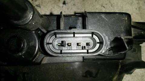Foto 3ª: Cerradura Puerta Delantera Derecha Renault Laguna 2.0 135CV 99KW [F4R712] (2002)