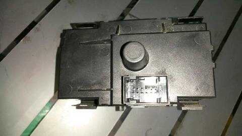 Foto 2ª: Mando Luces Bmw Serie 1 114 BERLINA 170CV 125KW (2004)