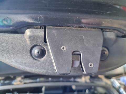 Cerradura Maletero Portón Bmw Serie 1 114 118D BERLINA 143CV 105KW