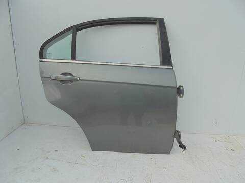 Foto 1ª: Puerta Trasera Derecha Chevrolet Epica 2.0 DIESEL CAT 150CV 110KW [Z20S] (2010)