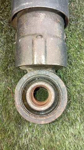 Foto 4ª: Amortiguador Trasero Derecho Lexus LX 4.7 G 470 V8 (2002)