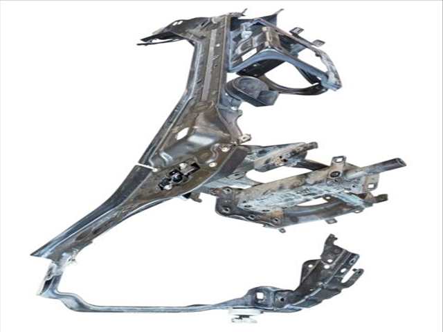 Foto 3ª: Paragolpes Delantero Mercedes Clase C 160 CLS 350 219.357) (2004)