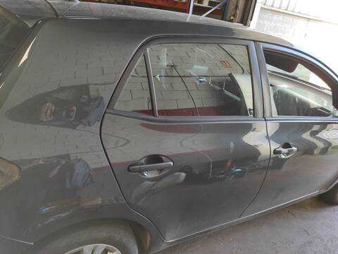 Foto 1ª: Puerta Trasera Derecha Toyota Auris 1ND (2008)