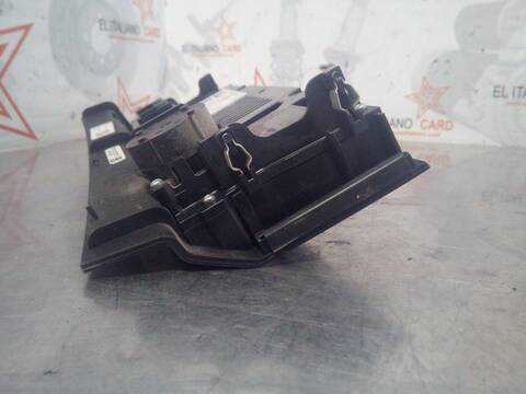 Foto 3ª: Mando Climatizador Audi A5 2.0 TDI 105KW) 143CV [CAGA] (2010)