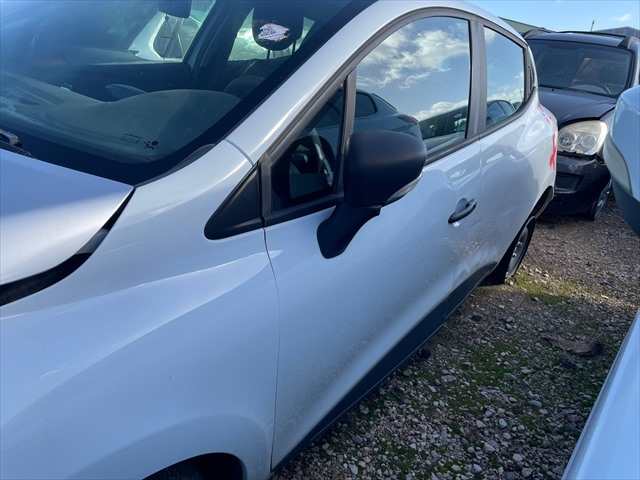 Foto 2ª: Puerta Delantera Izquierda Renault Clio 1.1 GASOLINA 73cv [D4FD7] (2017)