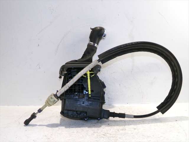 Foto 3ª: Palanca de Cambio Skoda Spaceback 1.4 TDI 2013-2019 [CUS] (2016)