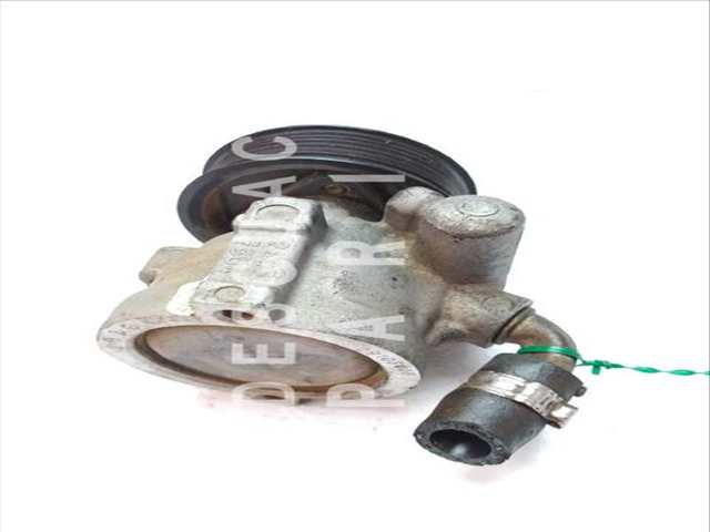 Foto 1ª: Bomba de Direccion Iveco Daily 35C12 V 35C12 V/P 35S12 V 35S12 V/P 116CV (2006)