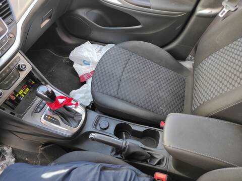 Foto 1ª: Consola Central Opel Astra D14XFT (2019)