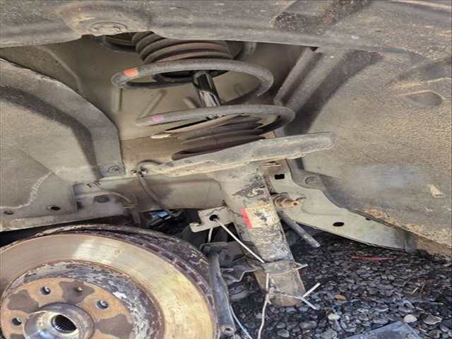 Amortiguador Delantero Izquierdo Nissan Qashqai TEKNA 4X4 131CV 96KW
