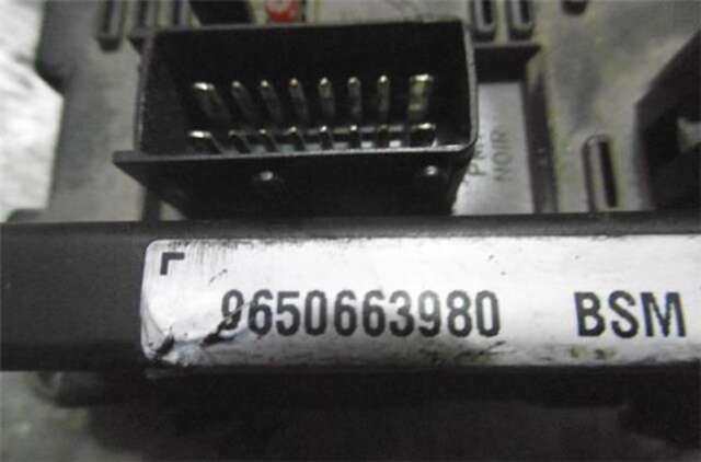 Foto 2ª: Caja Reles Fusibles Peugeot 307 1.6 BIOFLEX [NFU (TU5JP4)]