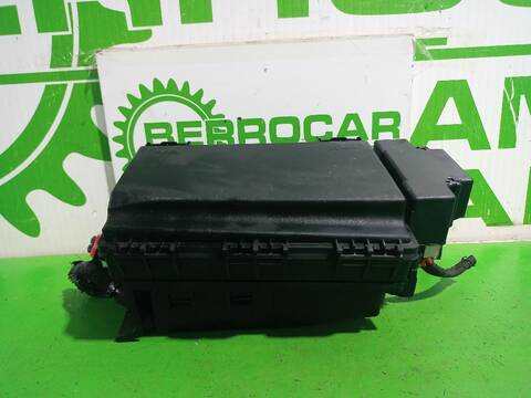 Caja Reles Fusibles Opel Zafira COSMO 120CV