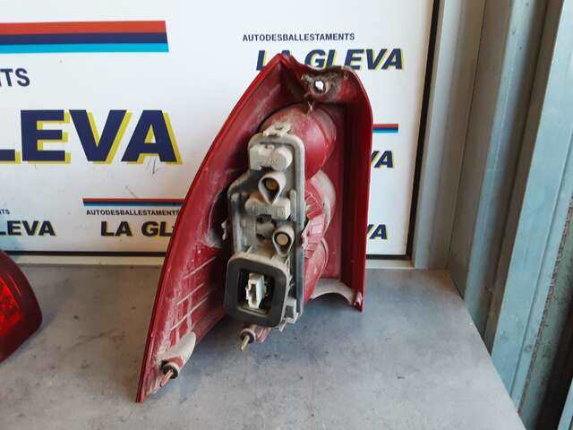 Foto 2ª: Piloto Trasero Derecho Peugeot 307 2.0 HDI (2002)