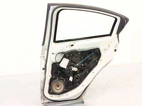 Foto 4ª: Puerta Trasera Derecha Alfa Romeo Giulietta 2.0 JTDM 940.FXL1A) 140CV 103KW [940A5000] (2011)