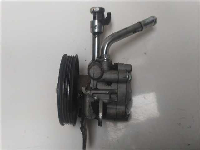 Bomba de Direccion Nissan Navara 2.5 DCI