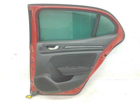 Foto 3ª: Puerta Trasera Derecha Renault Megane LIFE 101CV [K9K656] (2015)