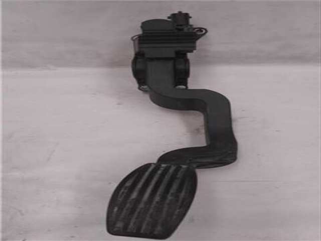 Foto 4ª: Pedal Acelerador Fiat Stilo 1.9 JTD 115 ACTIVE [1 9 LTR. - 85 KW JTD CAT] 116CV