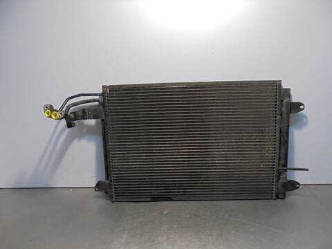Foto 1ª: Radiador Calefaccion A.A. Audi A3 2.0 TDI 140CV 103KW [BKD] (2005)
