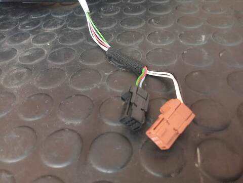 Foto 2ª: Retrovisor Izquierdo Peugeot 208 1.0 VTI 68CV (2012)
