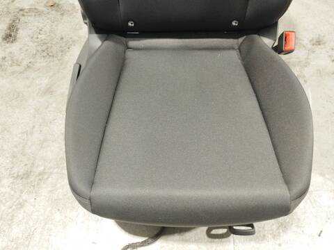 Foto 3ª: Asiento Delantero Derecho Audi A1 30 TFSI 116CV 85KW [DUSA] (2024)
