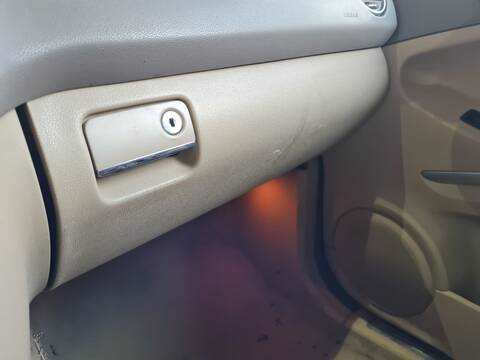 Foto 1ª: Guantera Mercedes Clase ML 320 3.0 CDI W164) 224CV 165KW 164.122) [OM642940] (2005)
